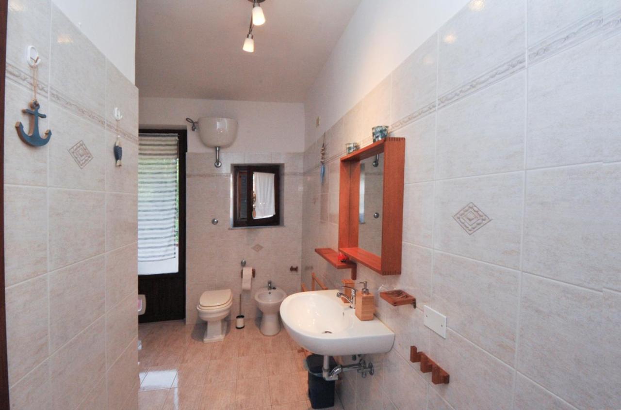 Piazzadarmi 76 Apartment อังโกนา ภายนอก รูปภาพ